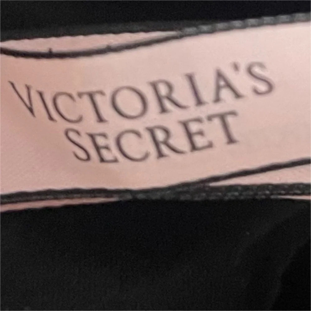 Victoria's Secret VS black push-up demi t shirt bra size 40DD EUC full coverage - Picture 4 of 5